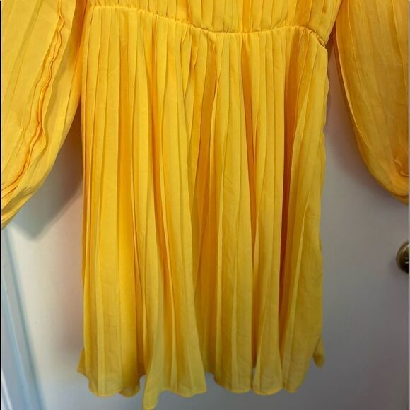 ENDLESS ROSE One Shoulder Yellow Mini Dress.Size S - Picture 10 of 16